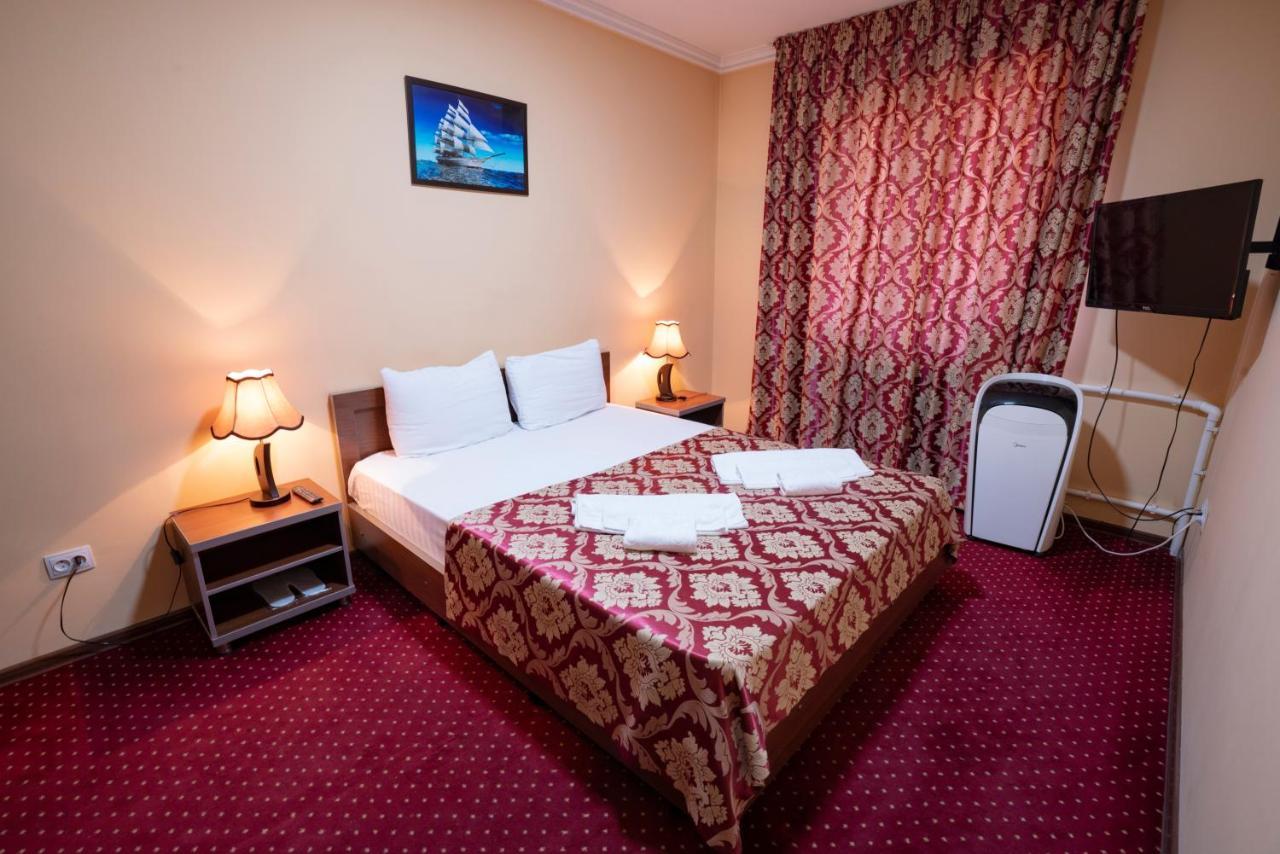 Rohat Hotel Chilonzor Tasken Kültér fotó