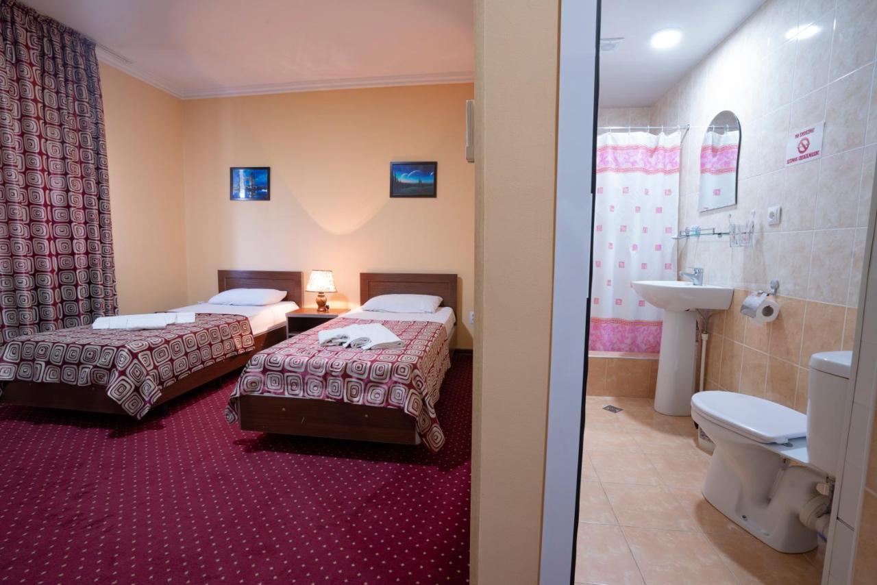 Rohat Hotel Chilonzor Tasken Kültér fotó