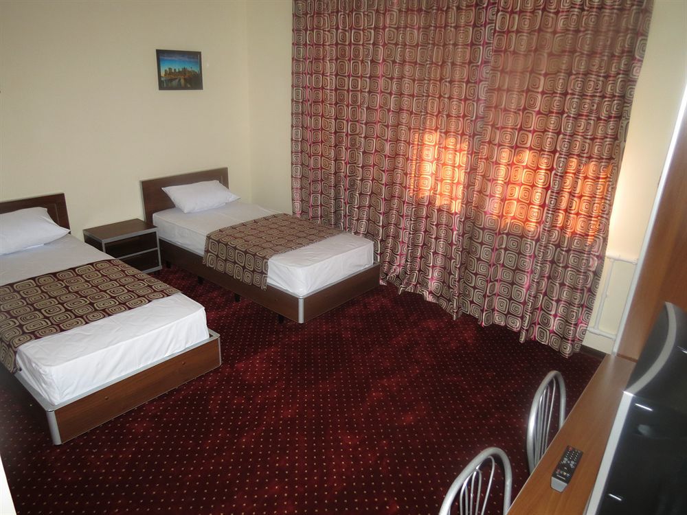 Rohat Hotel Chilonzor Tasken Kültér fotó